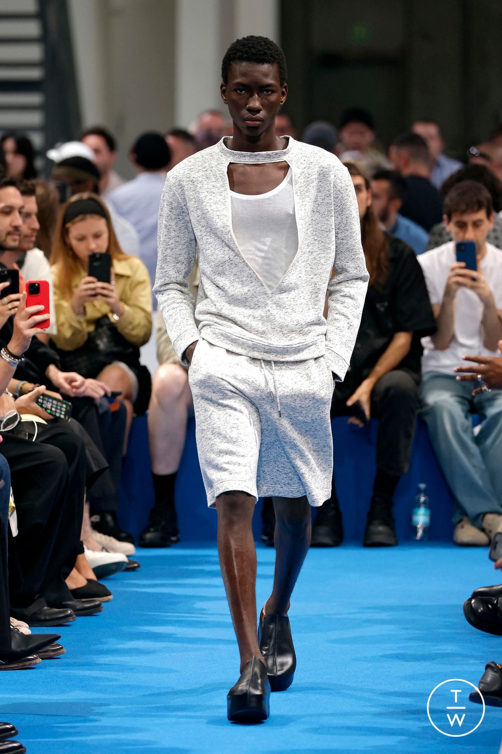 Fashion Week Milan Spring/Summer 2024 look 3 from the JW Anderson collection menswear