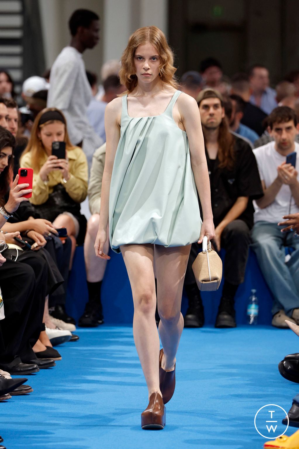 Fashion Week Milan Spring/Summer 2024 look 5 de la collection JW Anderson menswear