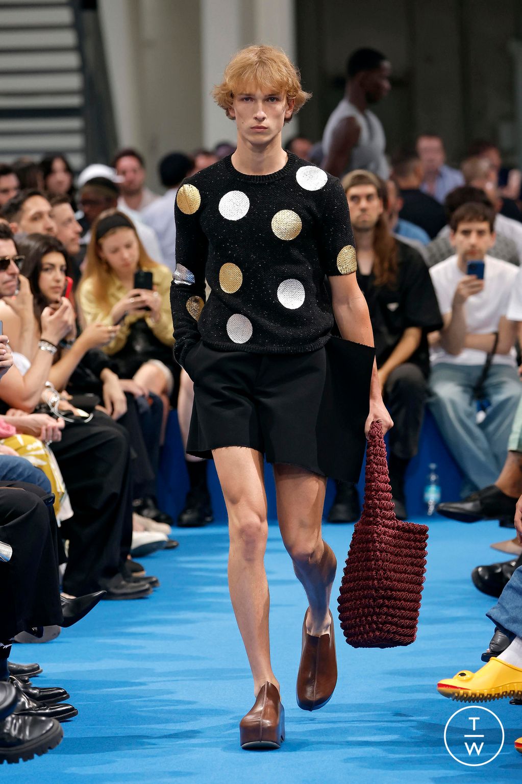 Fashion Week Milan Spring/Summer 2024 look 14 from the JW Anderson collection 男装