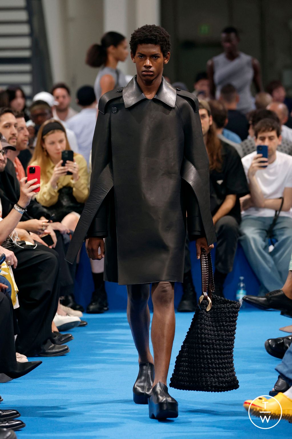 Fashion Week Milan Spring/Summer 2024 look 15 from the JW Anderson collection menswear