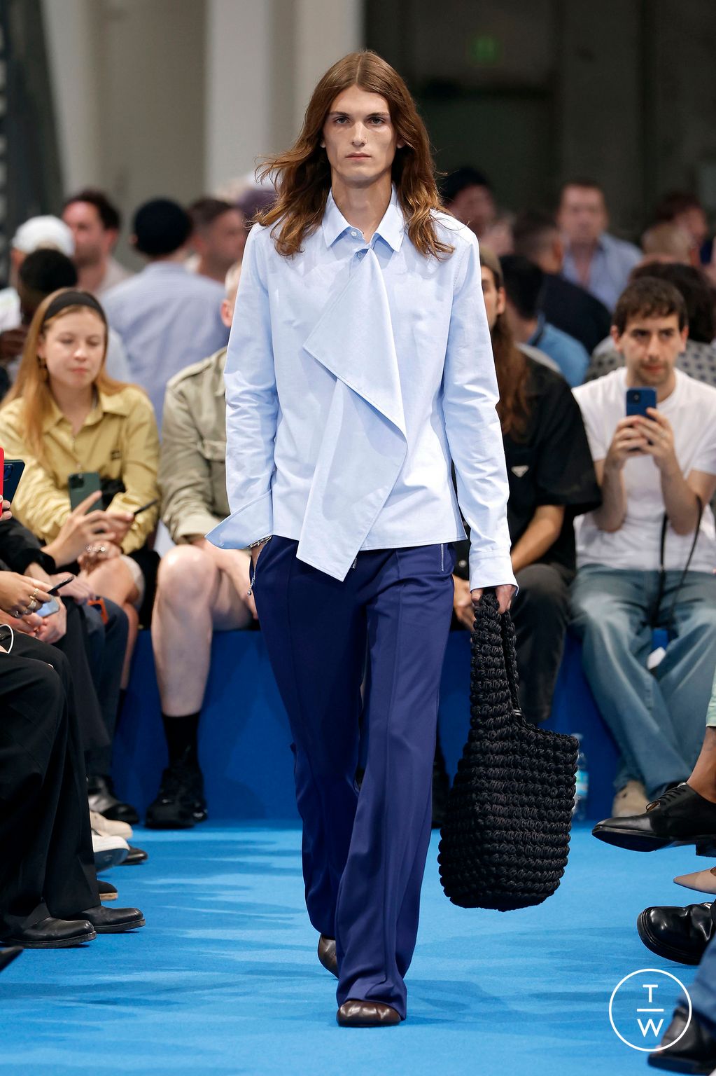 Fashion Week Milan Spring/Summer 2024 look 21 from the JW Anderson collection 男装
