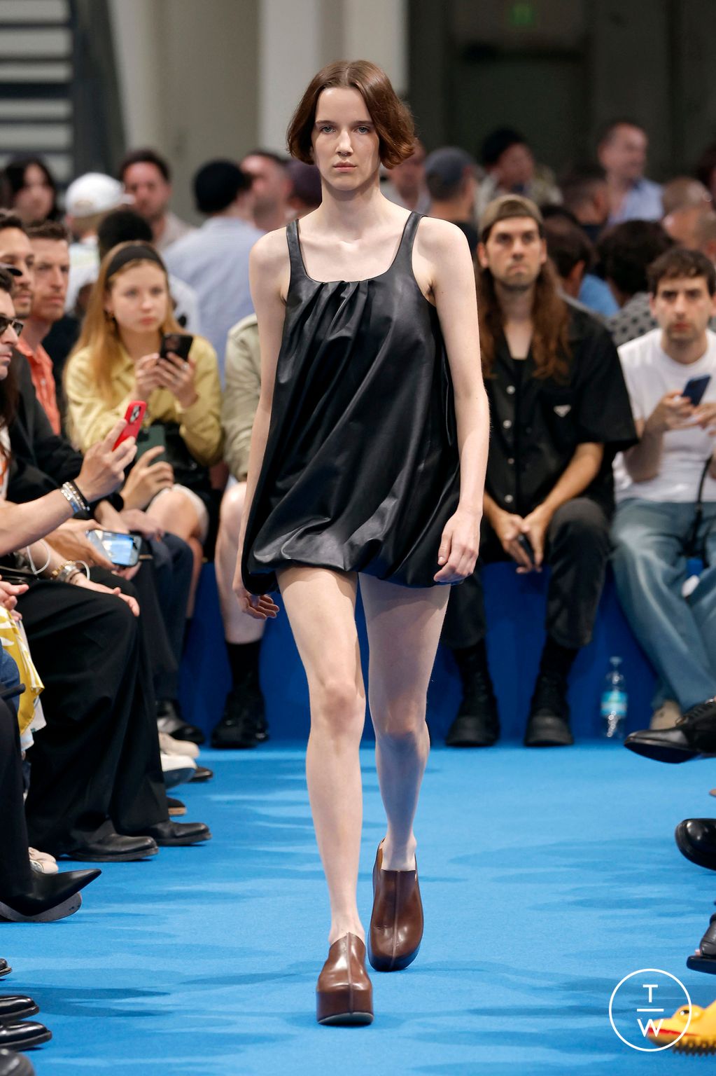 Fashion Week Milan Spring/Summer 2024 look 23 de la collection JW Anderson menswear
