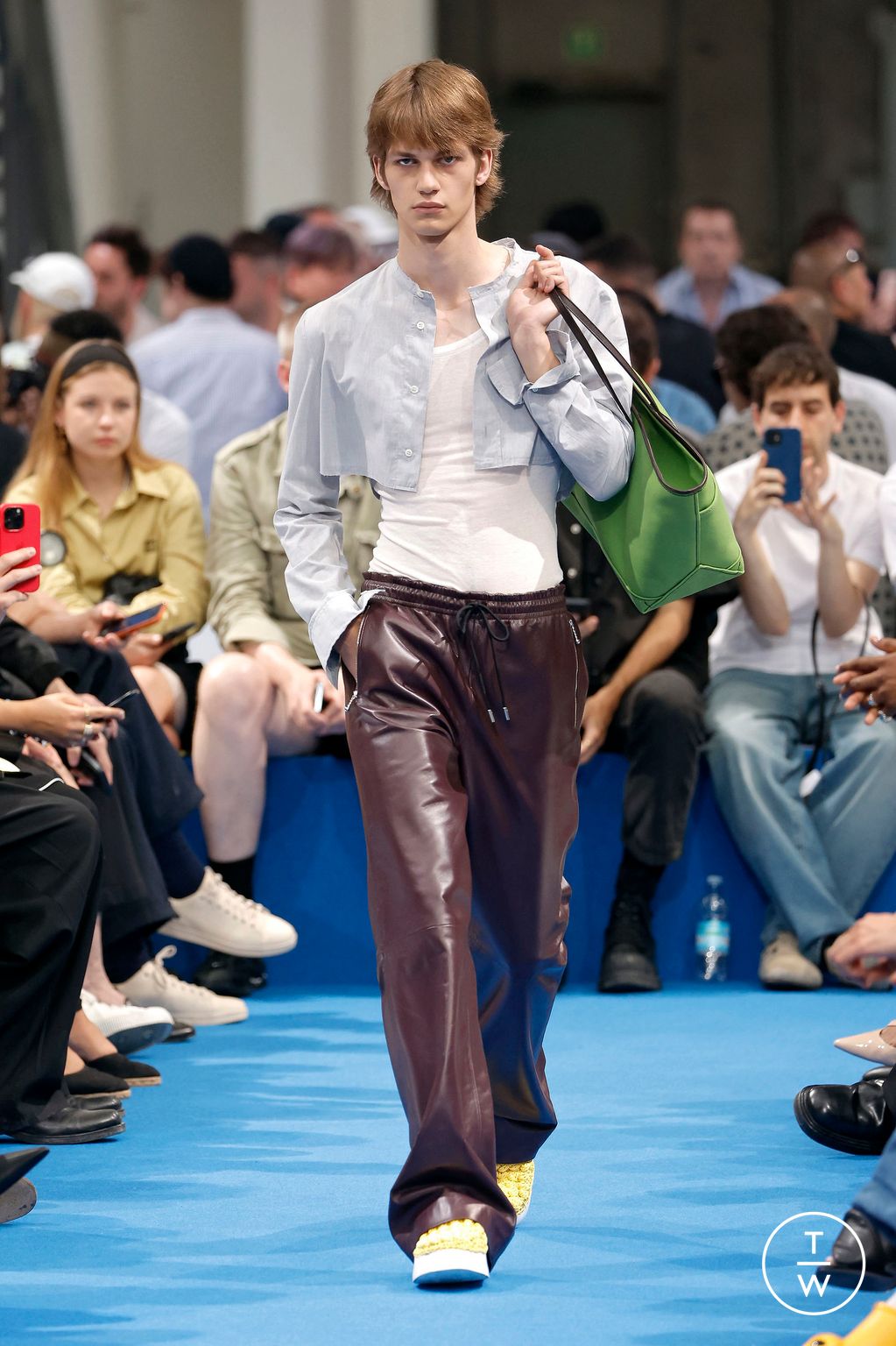 Fashion Week Milan Spring/Summer 2024 look 29 from the JW Anderson collection 男装