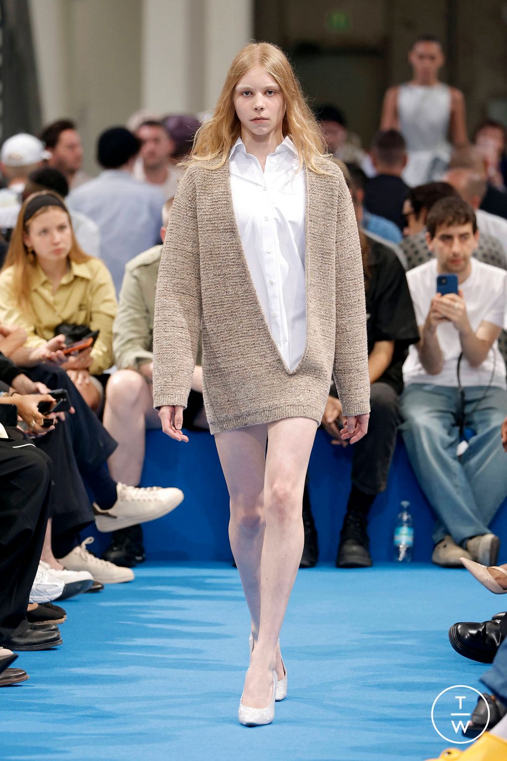 Fashion Week Milan Spring/Summer 2024 look 46 from the JW Anderson collection 男装