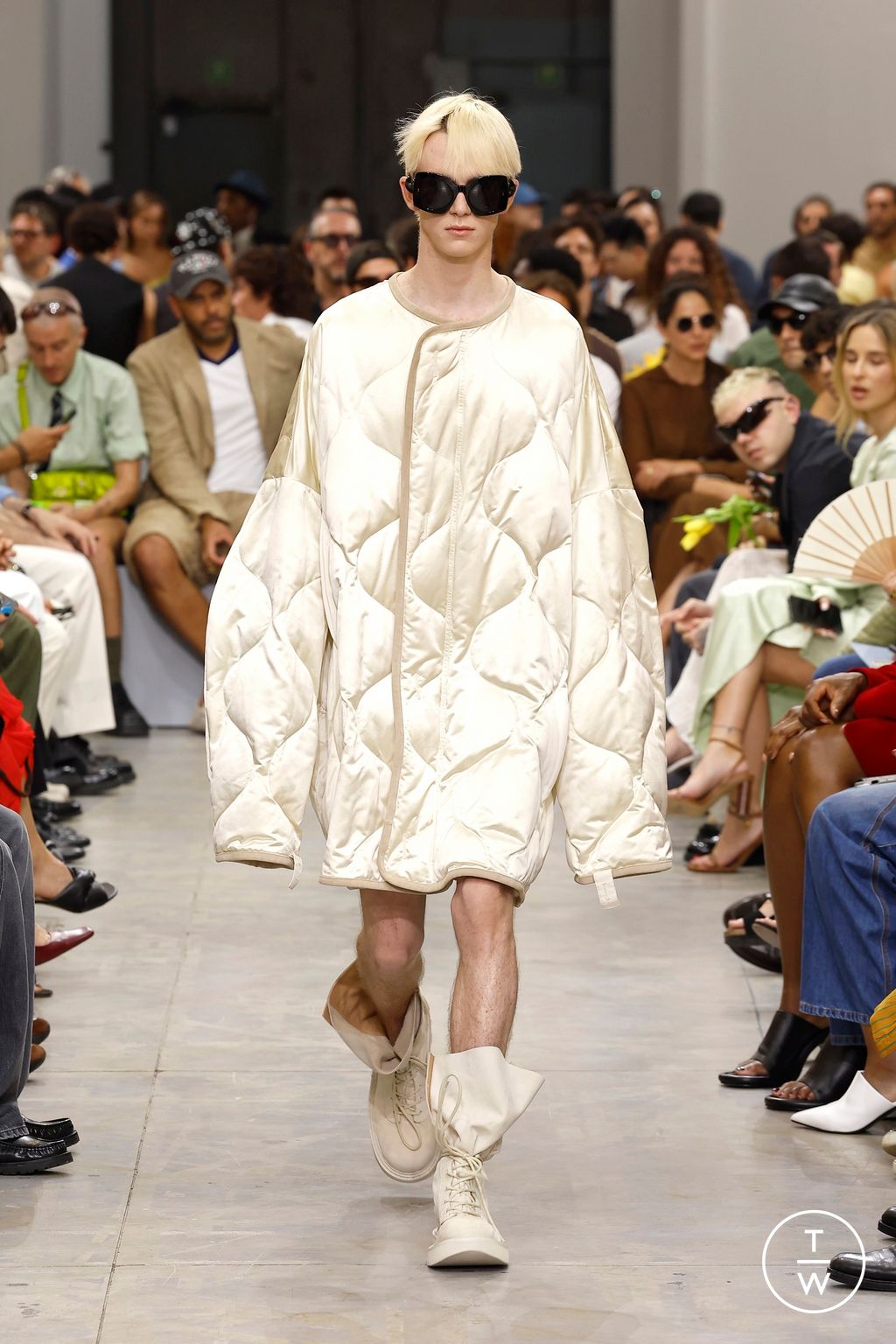 Fashion Week Milan Spring-Summer 2025 look 1 from the JW Anderson collection menswear