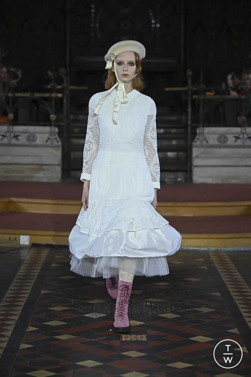 Fashion Week London Fall/Winter 2022 look 14 from the Bora Aksu collection womenswear