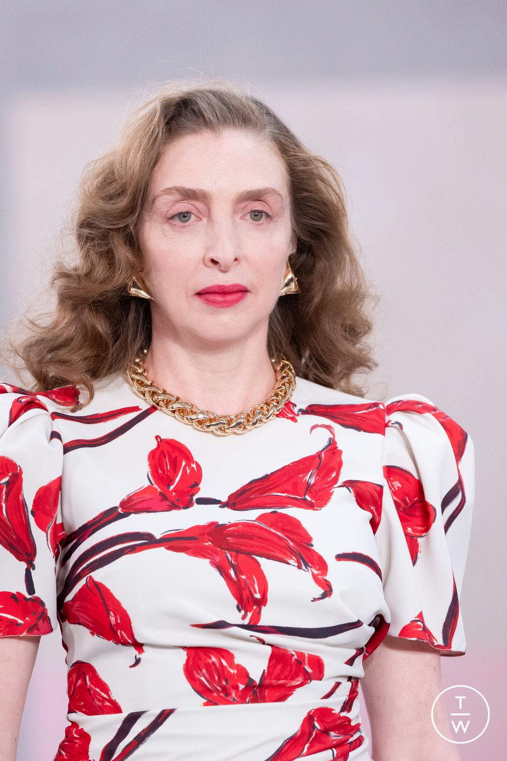 Fashion Week New York Fall/Winter 2026 look 14 from the Carolina Herrera collection womenswear accessories