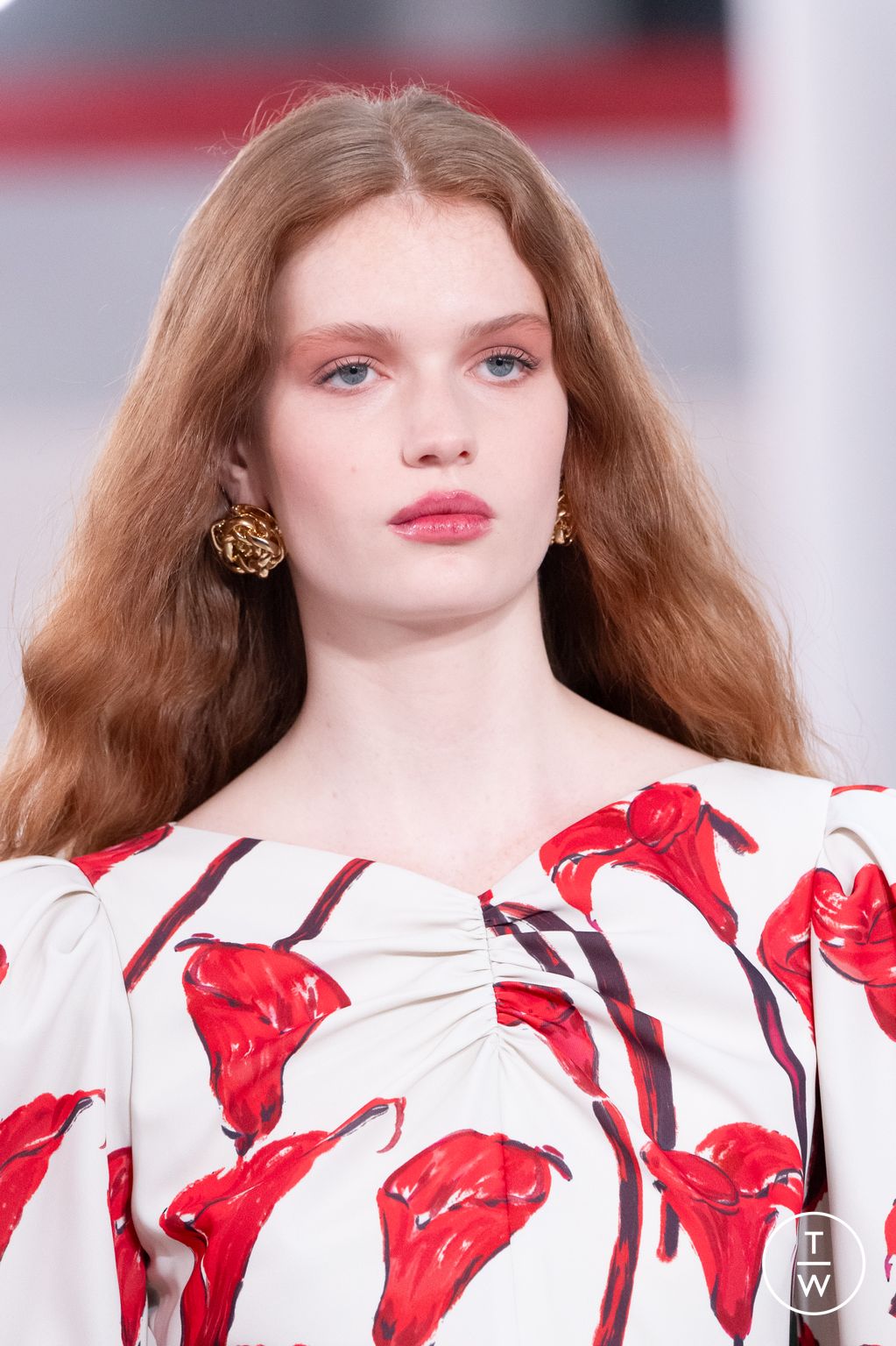 Fashion Week New York Fall/Winter 2026 look 18 from the Carolina Herrera collection womenswear accessories
