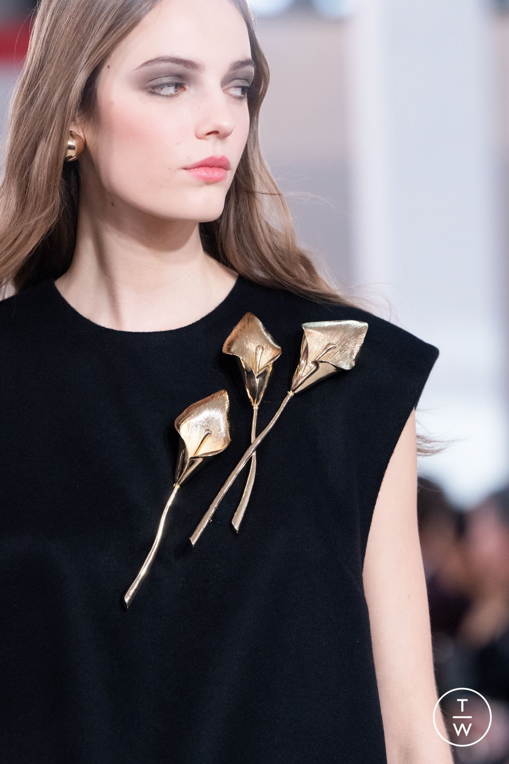 Fashion Week New York Fall/Winter 2026 look 20 from the Carolina Herrera collection womenswear accessories
