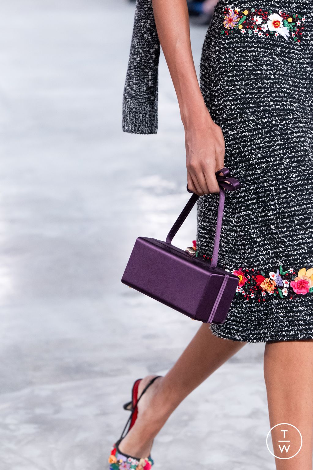 Fashion Week New York Fall/Winter 2026 look 24 from the Carolina Herrera collection womenswear accessories