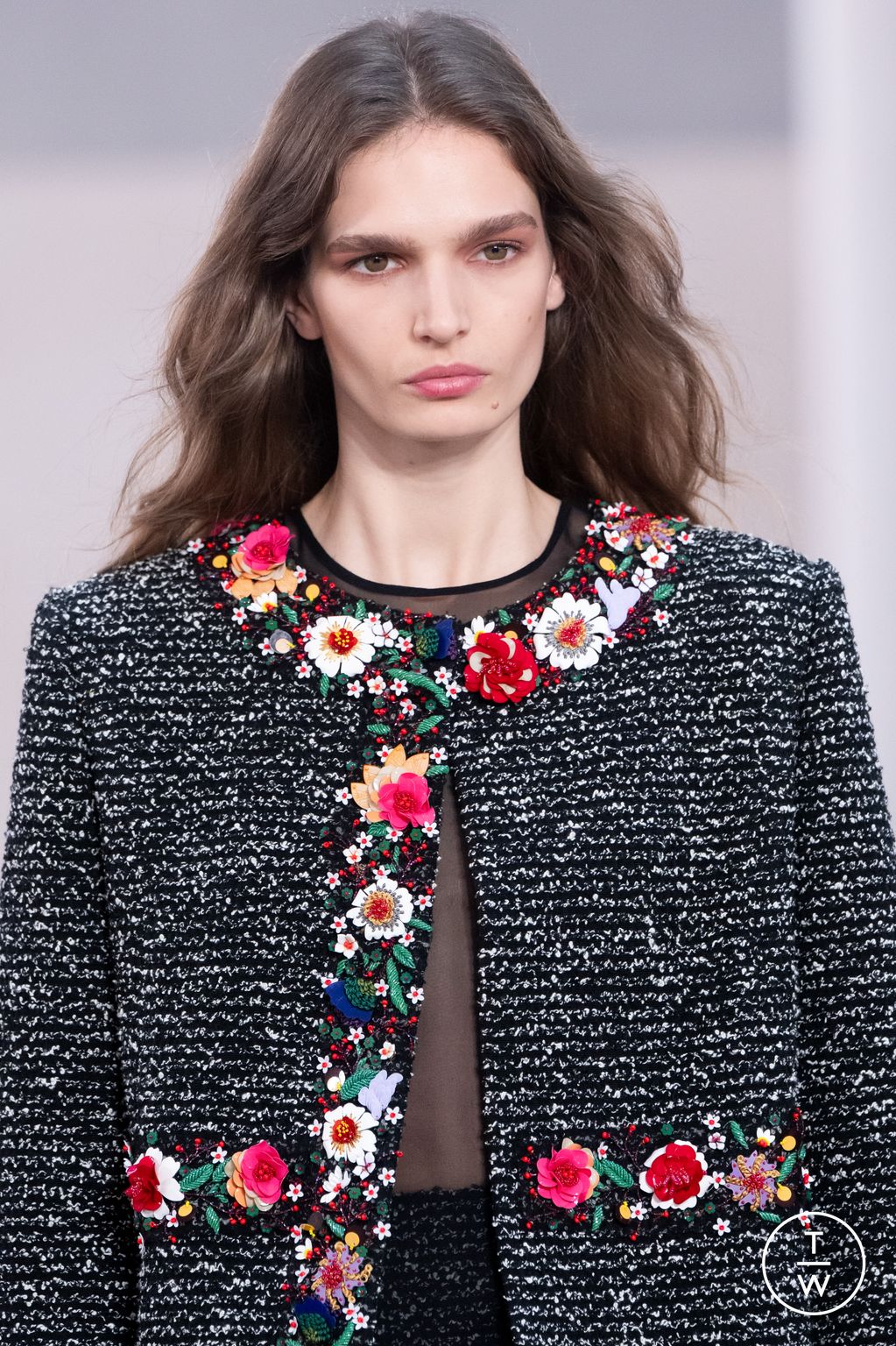 Fashion Week New York Fall/Winter 2026 look 29 from the Carolina Herrera collection womenswear accessories