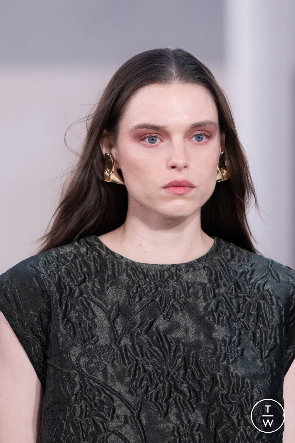 Fashion Week New York Fall/Winter 2026 look 50 from the Carolina Herrera collection womenswear accessories