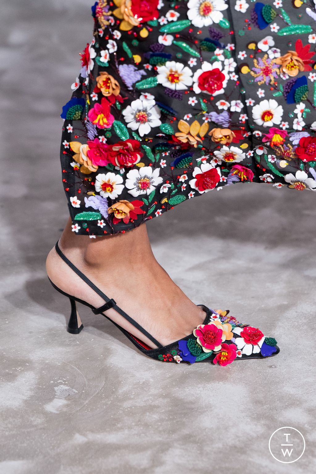 Fashion Week New York Fall/Winter 2026 look 74 from the Carolina Herrera collection womenswear accessories