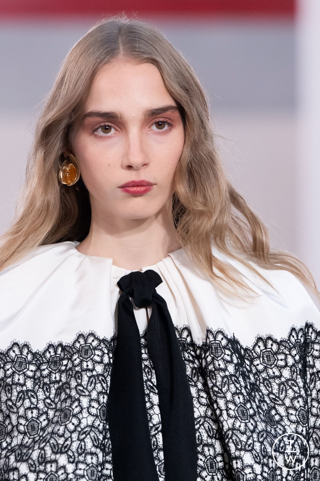 Fashion Week New York Fall/Winter 2026 look 76 from the Carolina Herrera collection womenswear accessories