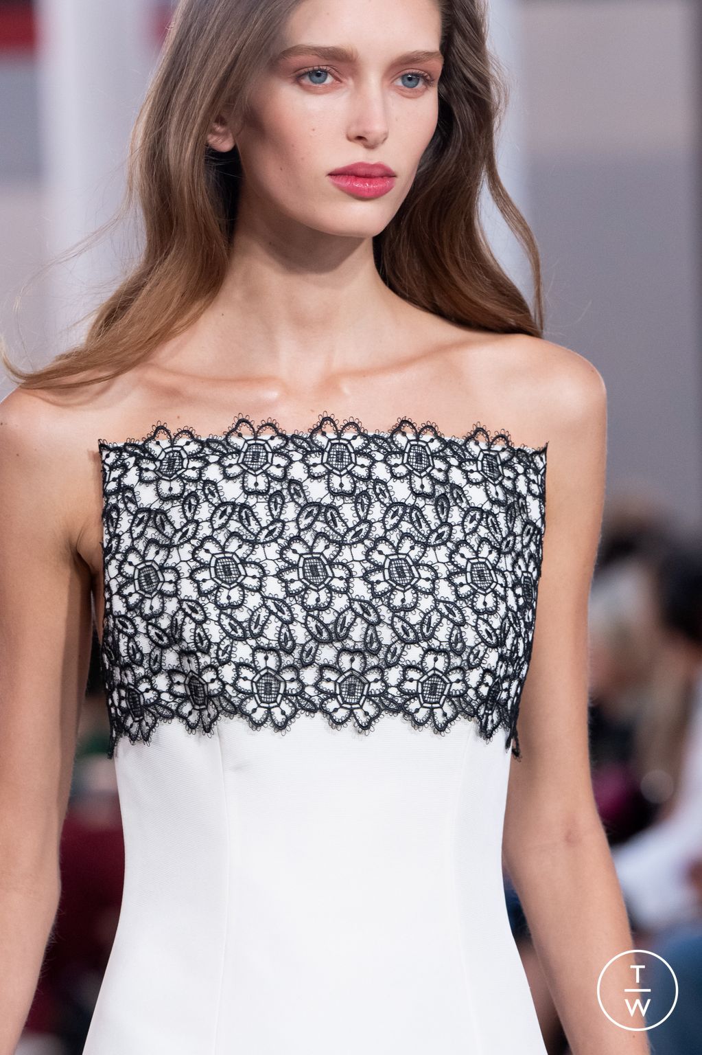 Fashion Week New York Fall/Winter 2026 look 77 from the Carolina Herrera collection womenswear accessories