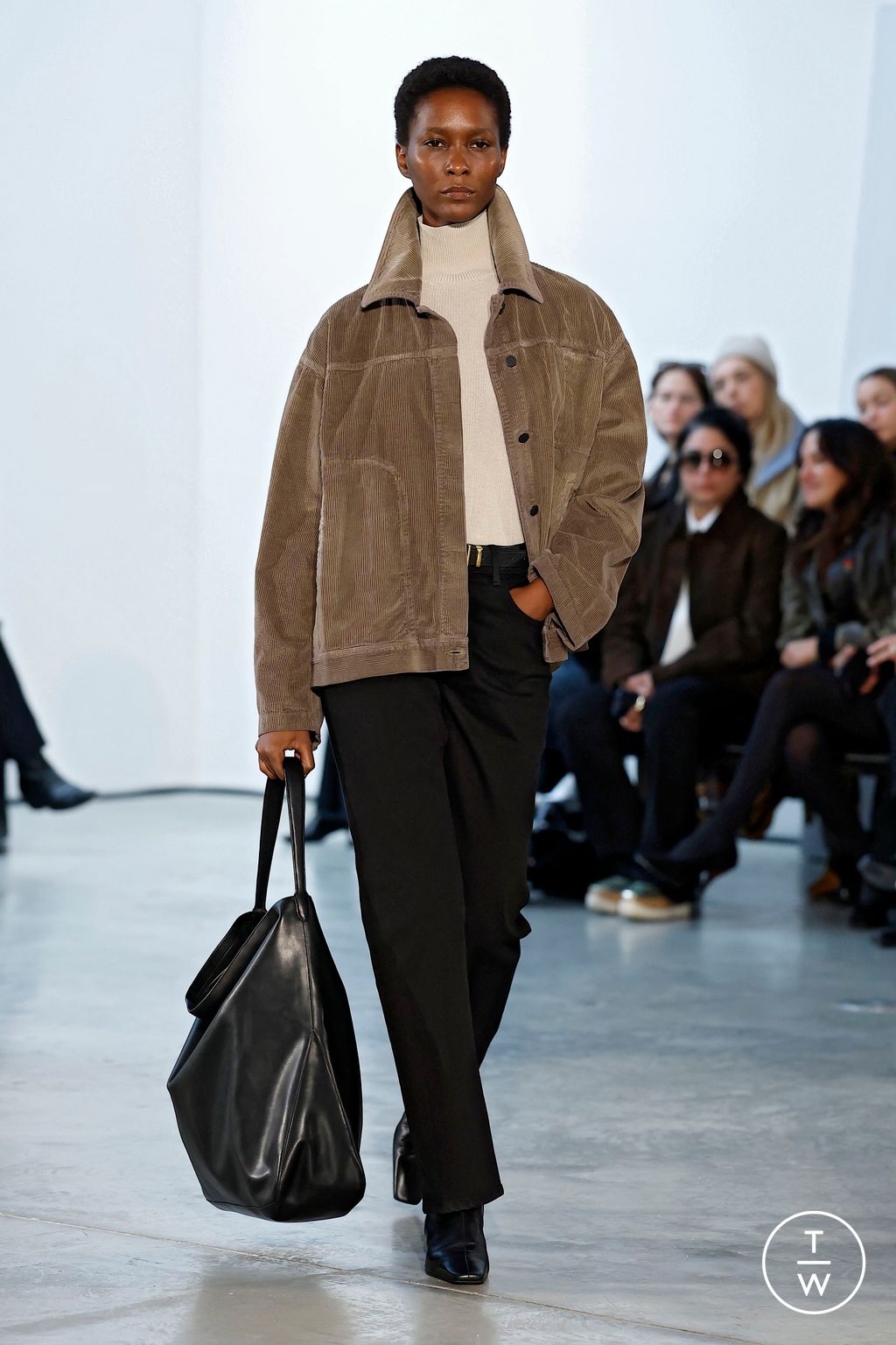 Fashion Week New York Fall/Winter 2025 look 8 de la collection Kallmeyer womenswear