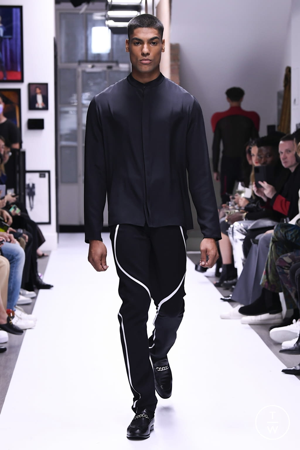 Fashion Week London Spring/Summer 2022 look 19 de la collection Kaushik Velendra menswear