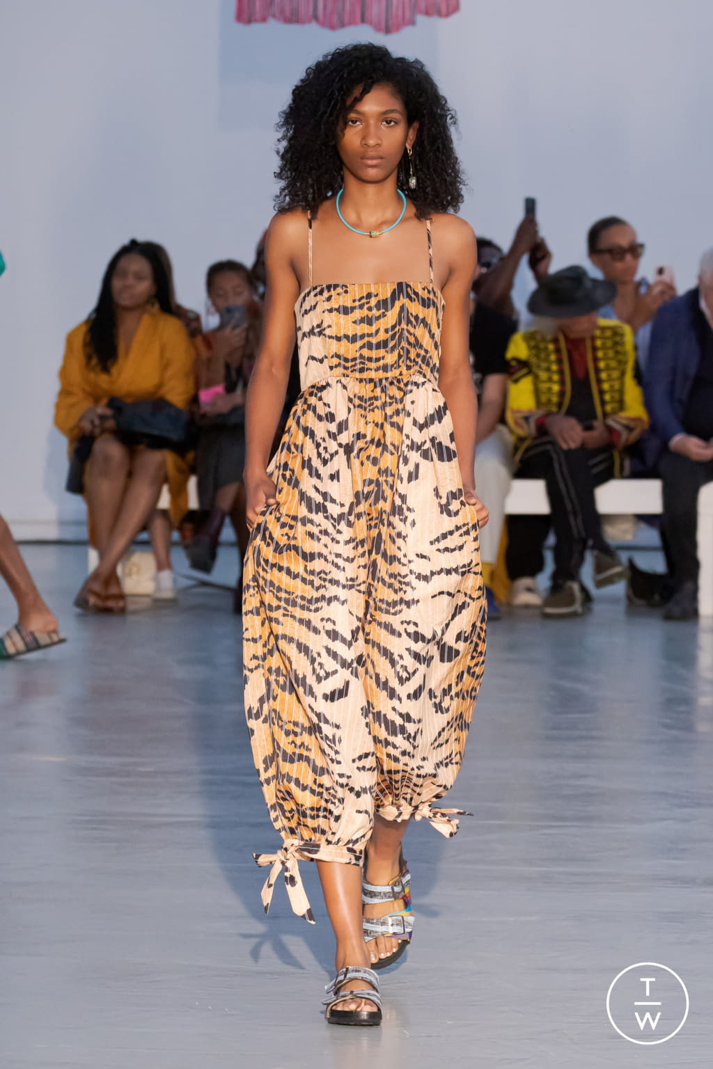 Fashion Week Paris Spring/Summer 2022 look 12 from the Kenneth Ize collection 女装