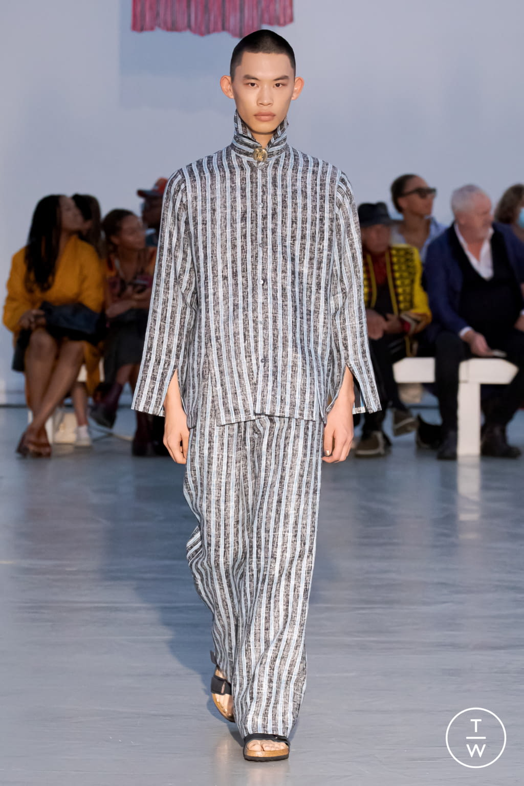 Fashion Week Paris Spring/Summer 2022 look 19 from the Kenneth Ize collection womenswear