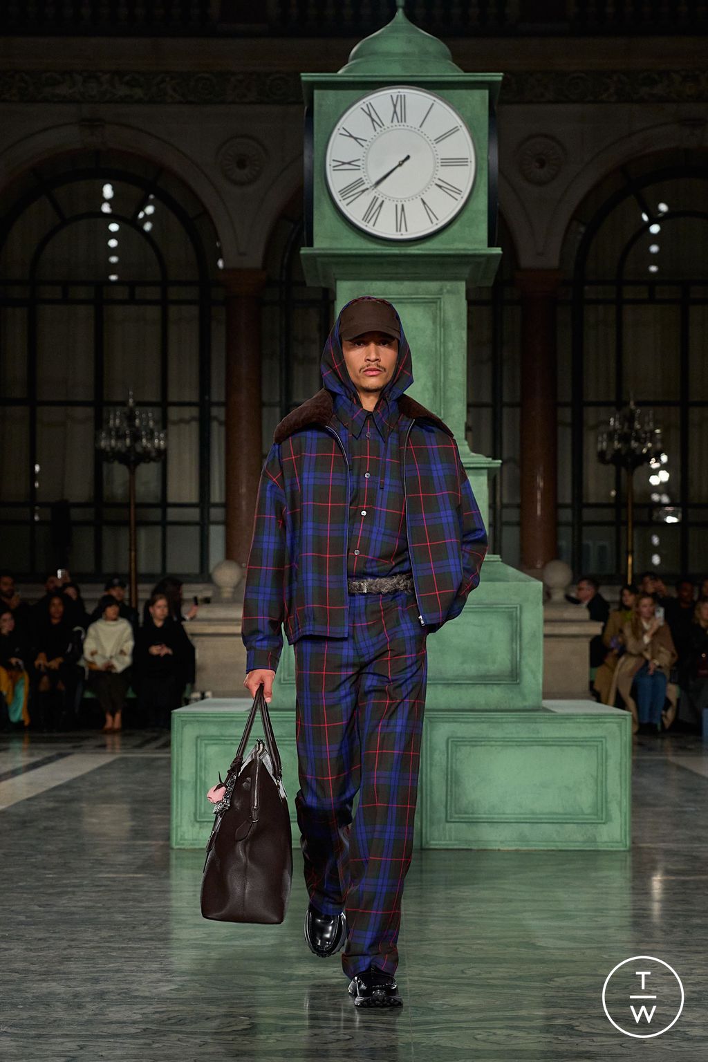 Fashion Week London Fall/Winter 2025 look 11 de la collection Kent & Curwen womenswear