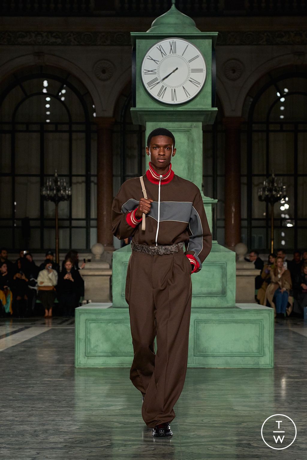 Fashion Week London Fall/Winter 2025 look 13 from the Kent & Curwen collection womenswear