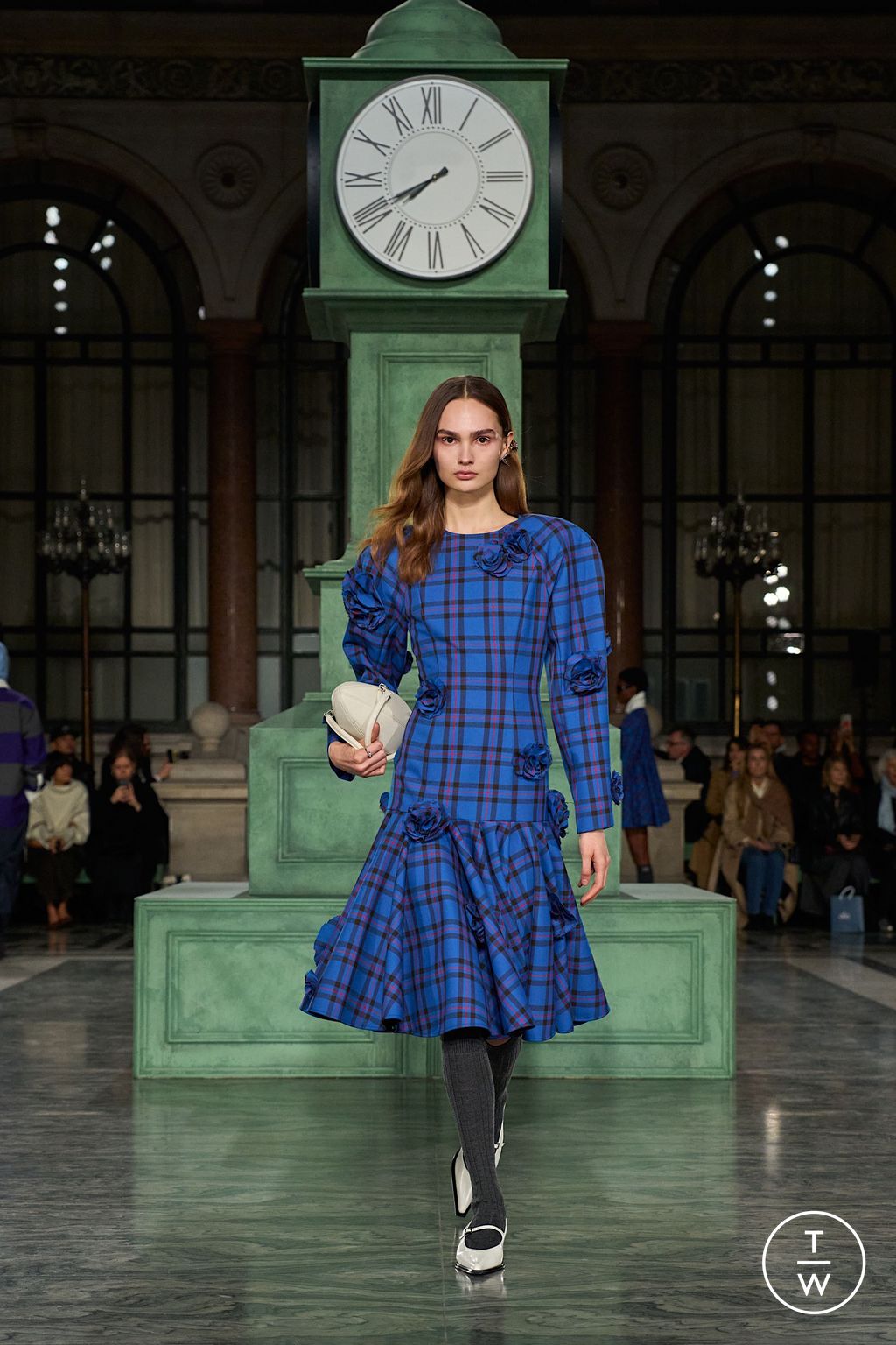 Fashion Week London Fall/Winter 2025 look 22 from the Kent & Curwen collection womenswear