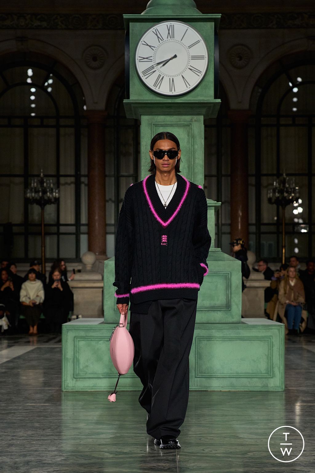 Fashion Week London Fall/Winter 2025 look 27 from the Kent & Curwen collection womenswear