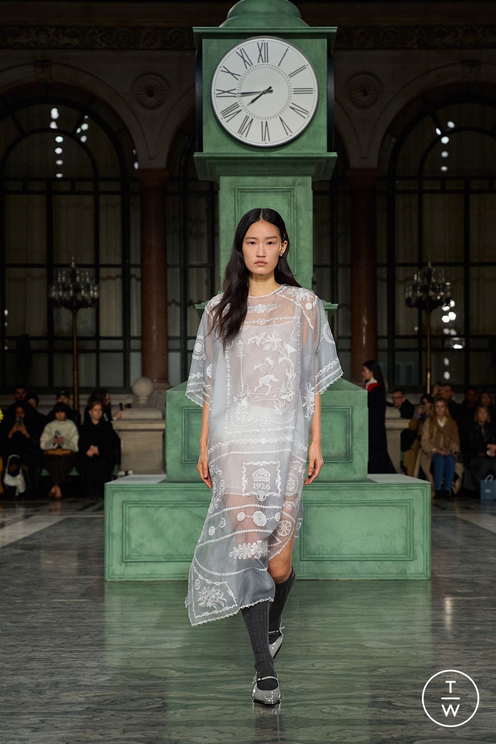 Fashion Week London Fall/Winter 2025 look 40 from the Kent & Curwen collection womenswear