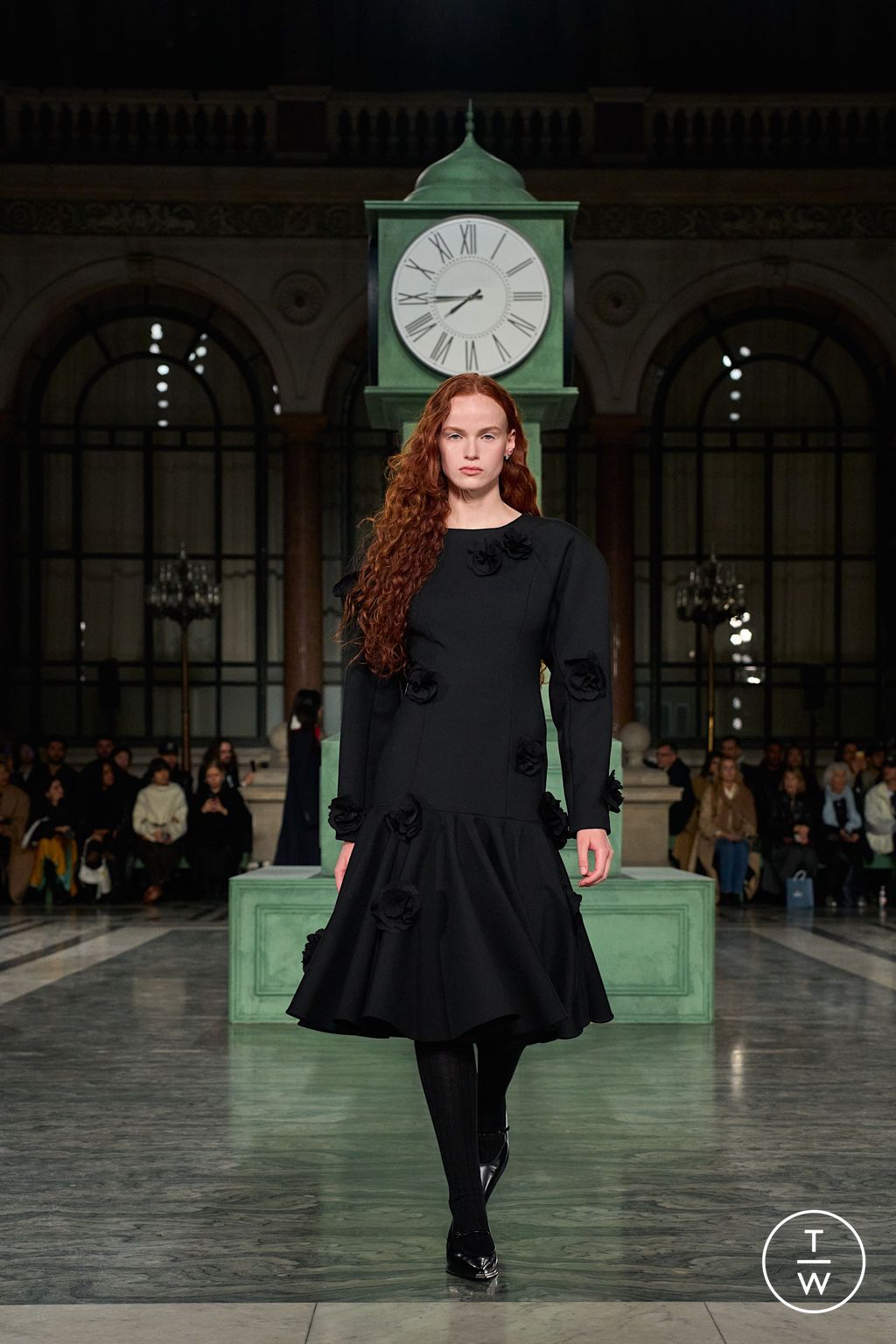 Fashion Week London Fall/Winter 2025 look 43 from the Kent & Curwen collection womenswear