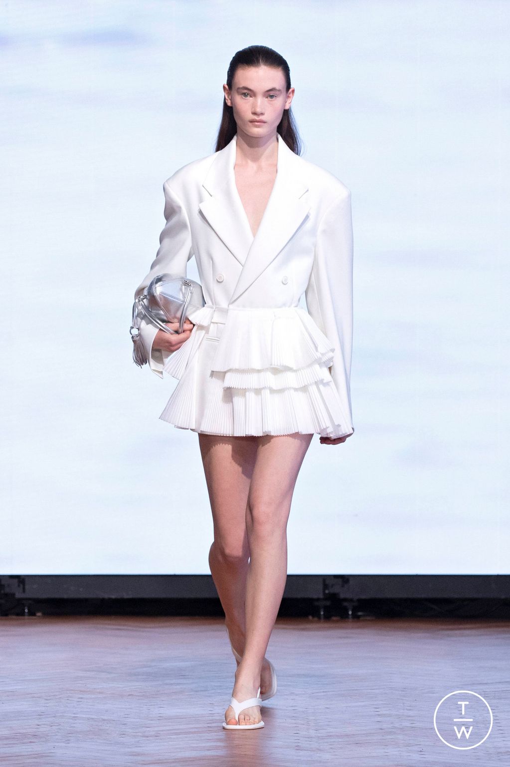 Fashion Week London Spring/Summer 2026 look 4 from the Kent & Curwen collection womenswear