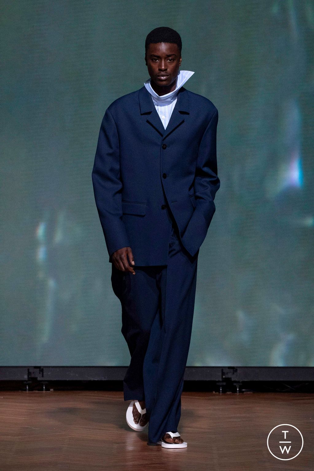 Fashion Week London Spring/Summer 2026 look 19 from the Kent & Curwen collection womenswear