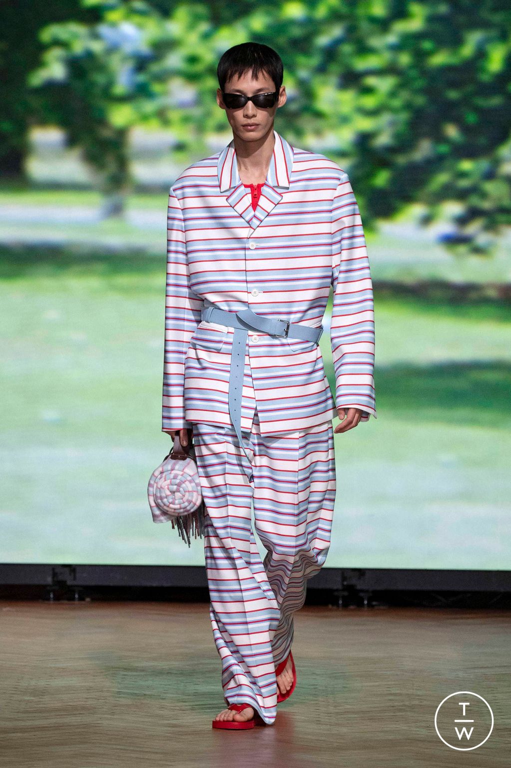 Fashion Week London Spring/Summer 2026 look 27 from the Kent & Curwen collection womenswear