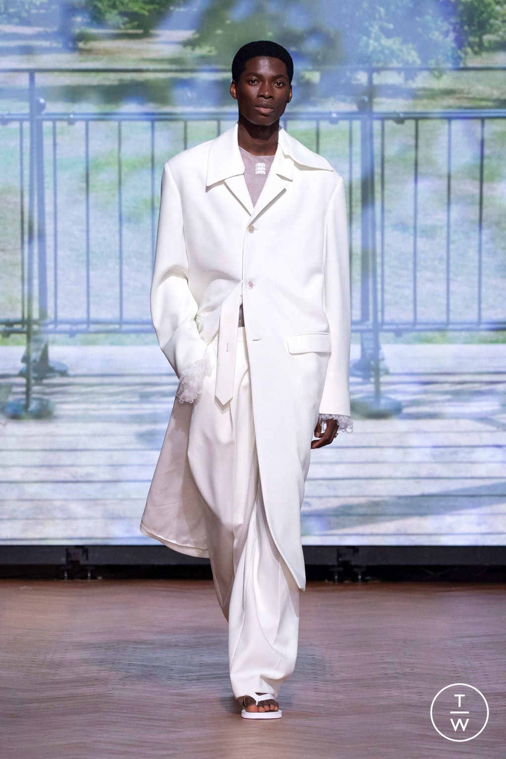 Fashion Week London Spring/Summer 2026 look 42 de la collection Kent & Curwen womenswear