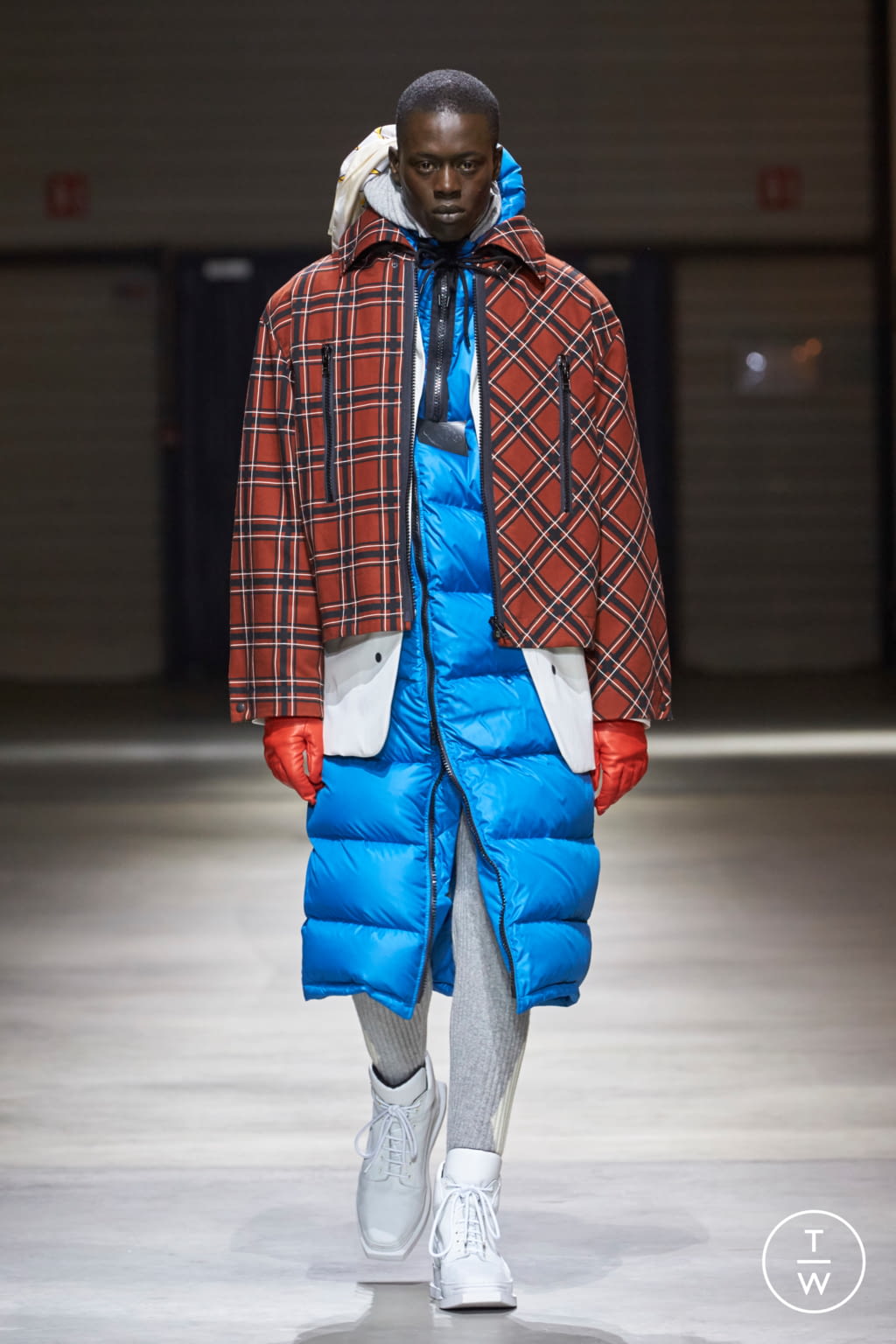 Fashion Week Paris Fall/Winter 2017 look 17 de la collection Kenzo menswear