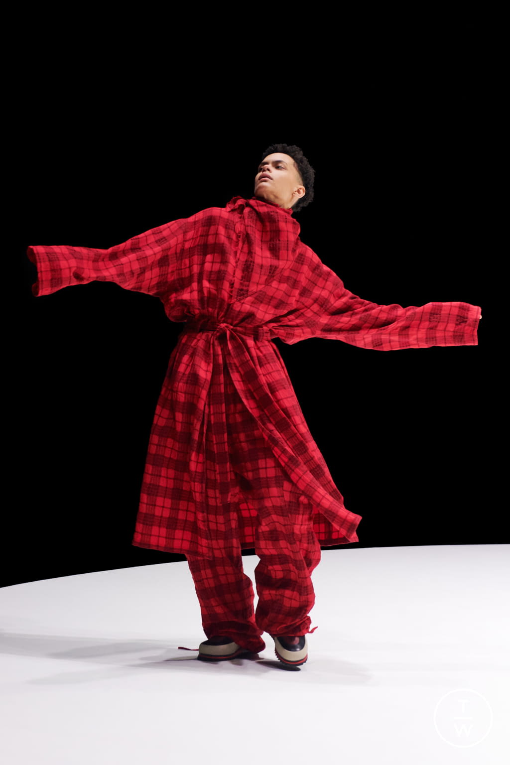 Fashion Week Paris Fall/Winter 2021 look 42 from the Kenzo collection womenswear