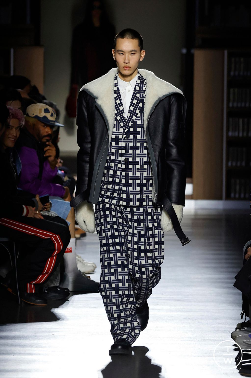 Fashion Week Paris Fall/Winter 2024 look 1 de la collection Kenzo menswear