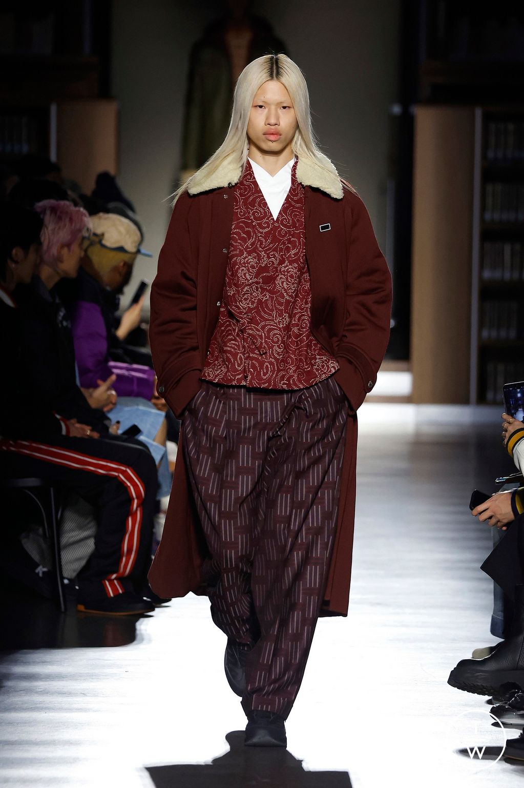 Fashion Week Paris Fall/Winter 2024 look 27 from the Kenzo collection 男装