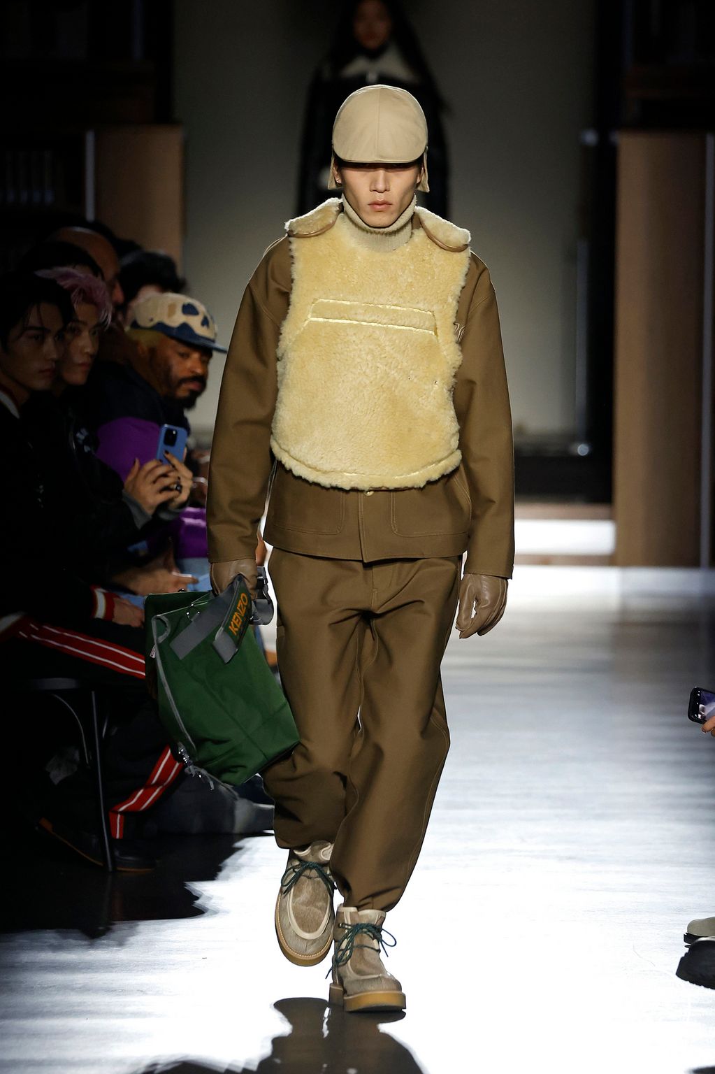 Fashion Week Paris Fall/Winter 2024 look 51 from the Kenzo collection 男装
