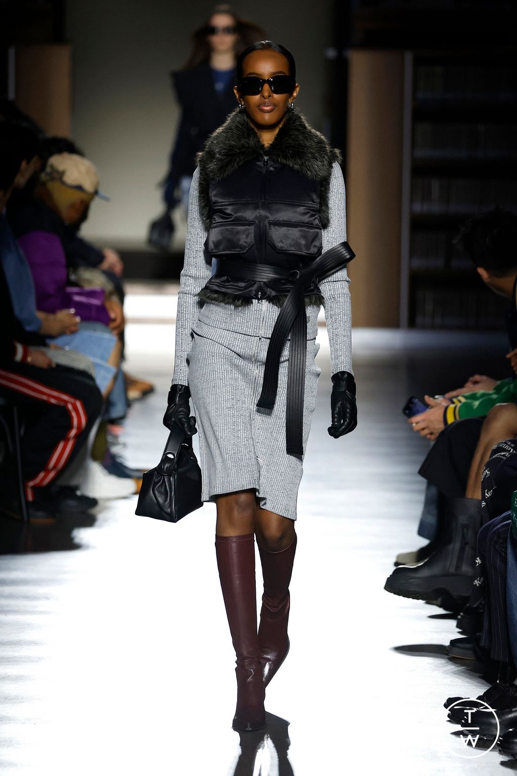 Fashion Week Paris Fall/Winter 2024 look 59 de la collection Kenzo menswear