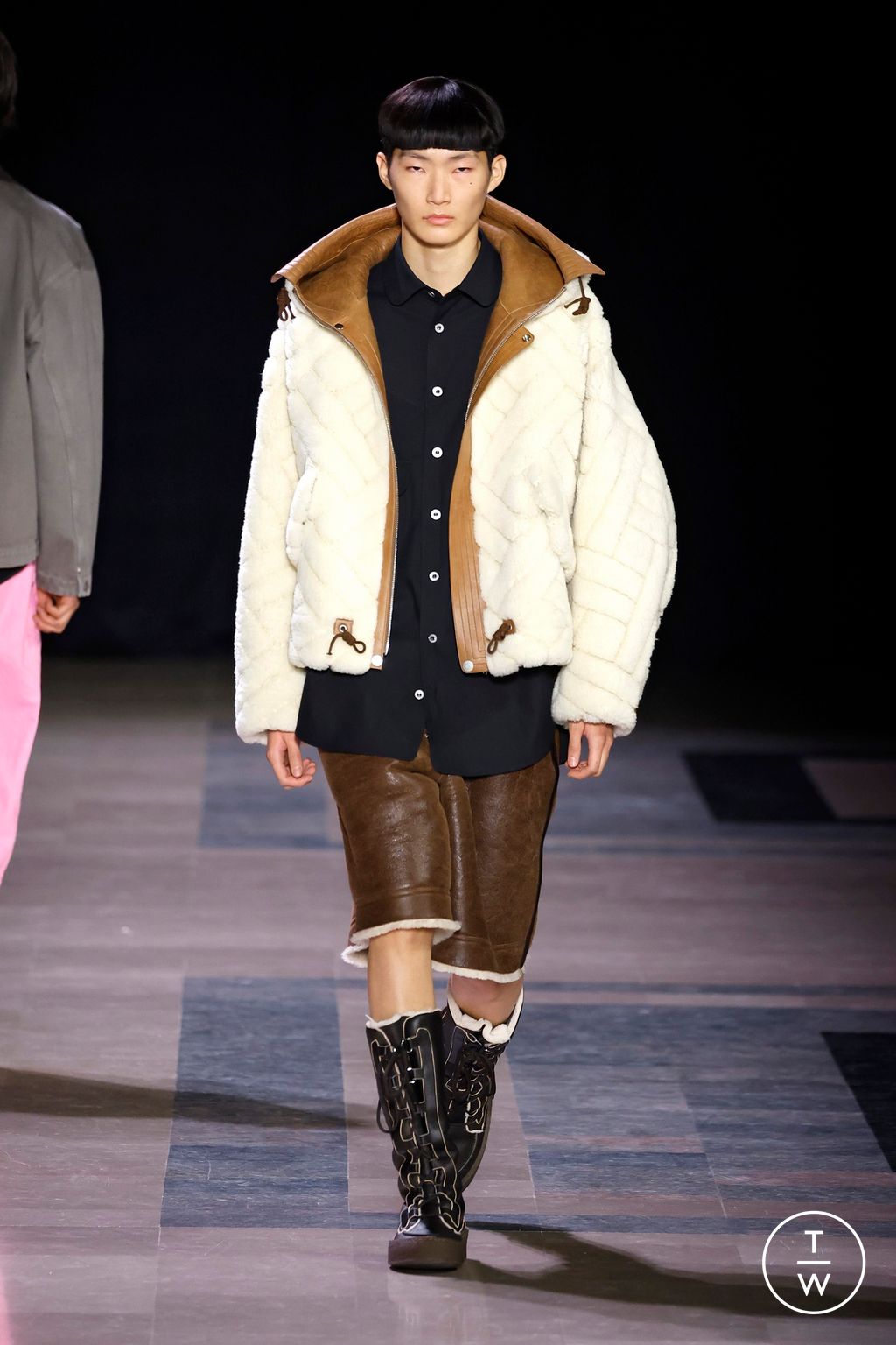 Fashion Week Paris Fall/Winter 2025 look 22 from the Kenzo collection menswear