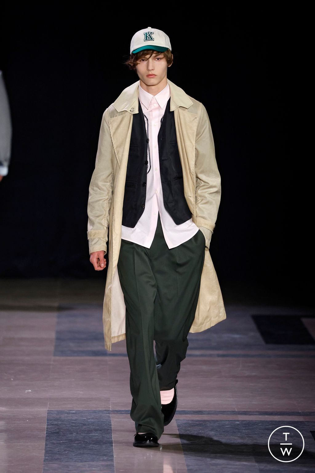 Fashion Week Paris Fall/Winter 2025 look 31 from the Kenzo collection menswear