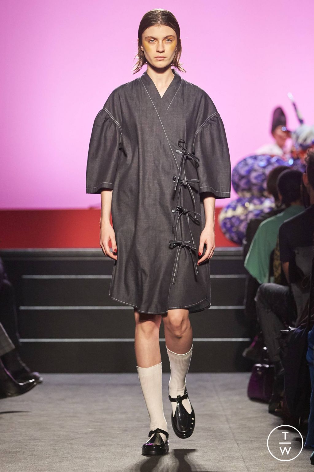 Fashion Week Paris Spring/Summer 2018 look 25 de la collection Kenzo Memento womenswear