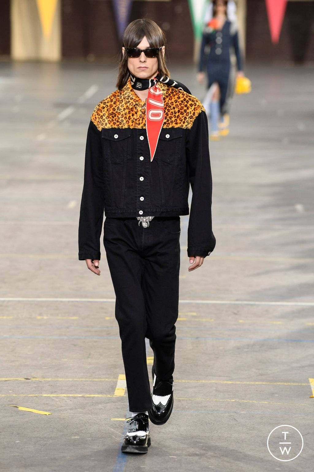 Fashion Week Paris Spring/Summer 2023 look 18 from the Kenzo collection menswear
