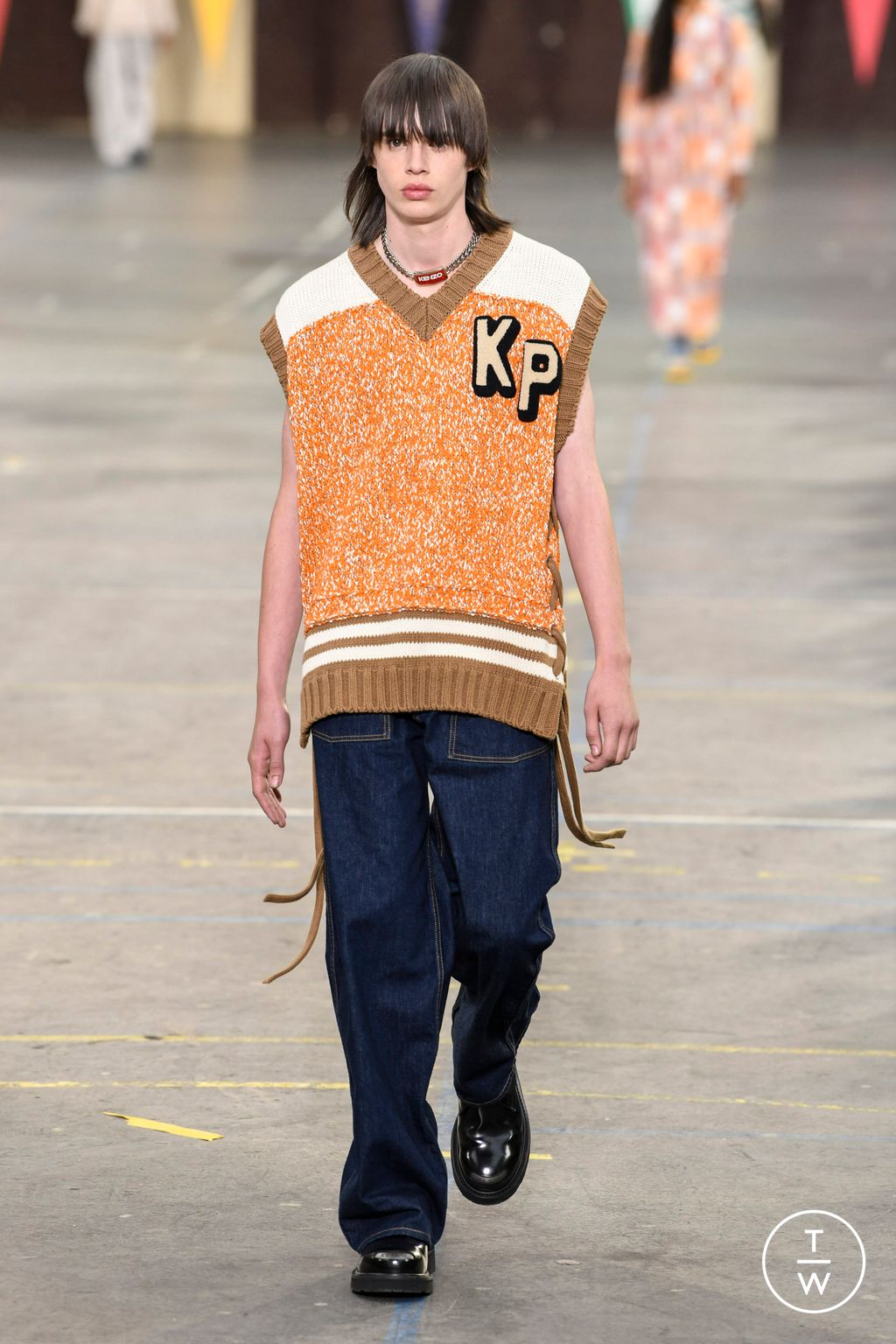 Fashion Week Paris Spring/Summer 2023 look 30 from the Kenzo collection 男装