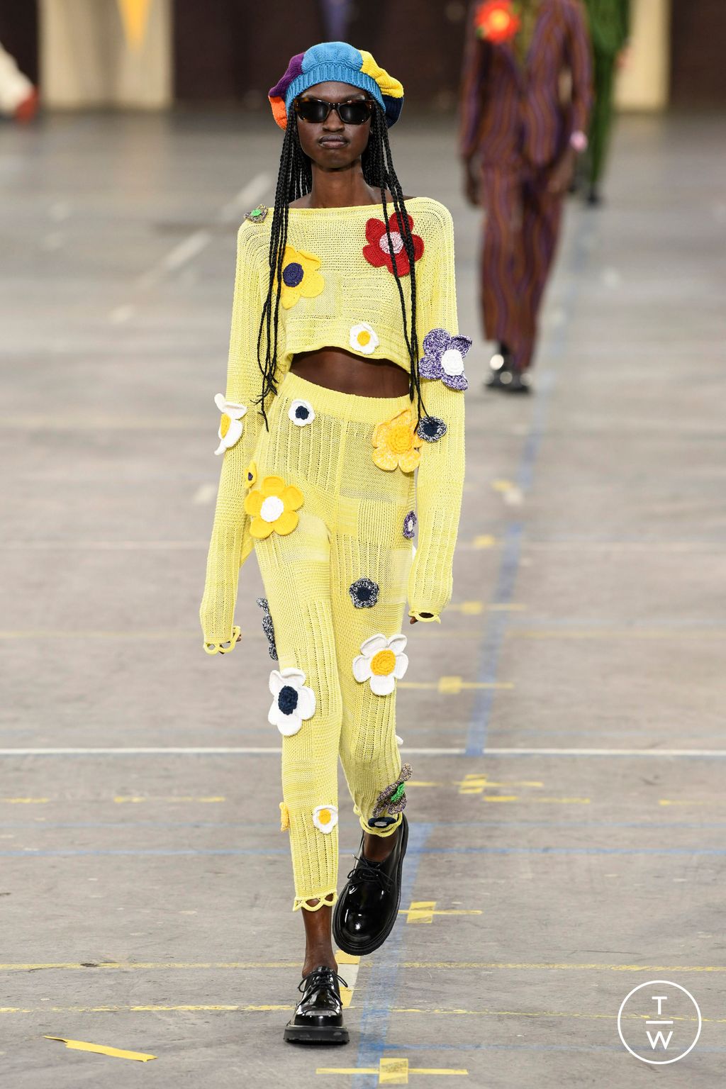 Fashion Week Paris Spring/Summer 2023 look 36 from the Kenzo collection menswear