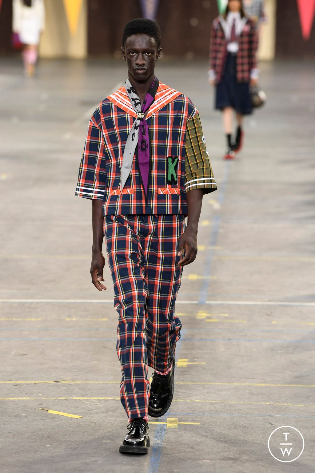 Fashion Week Paris Spring/Summer 2023 look 51 from the Kenzo collection menswear