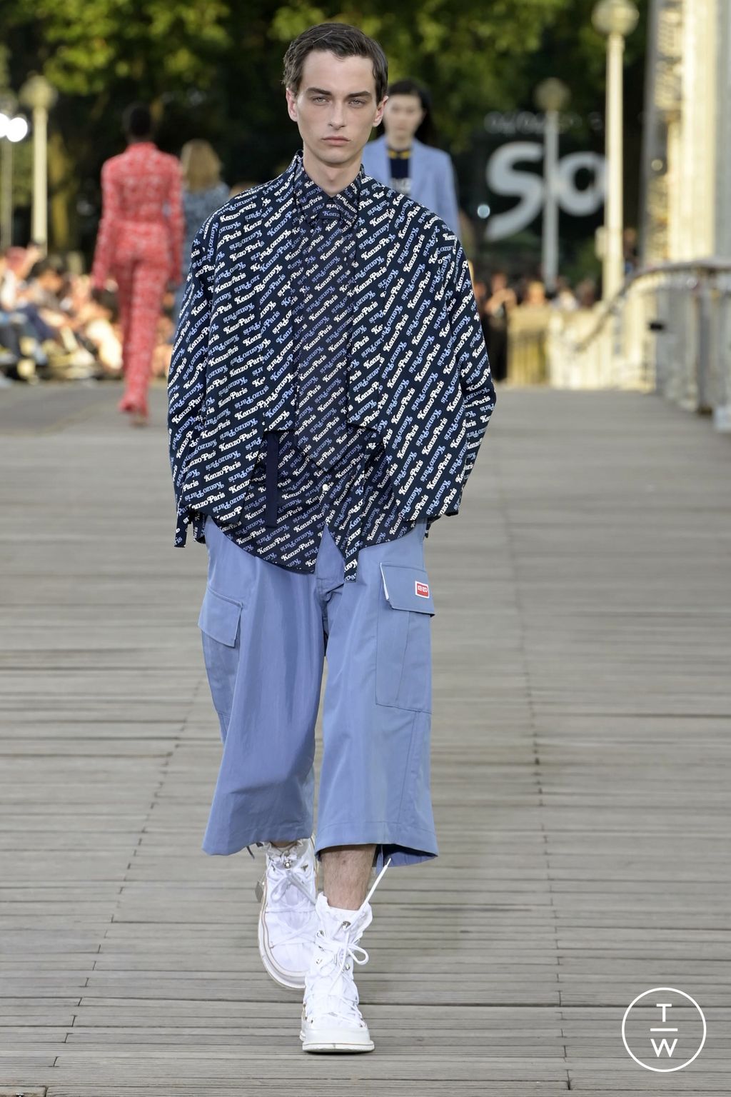 Fashion Week Paris Spring/Summer 2024 look 12 from the Kenzo collection 男装