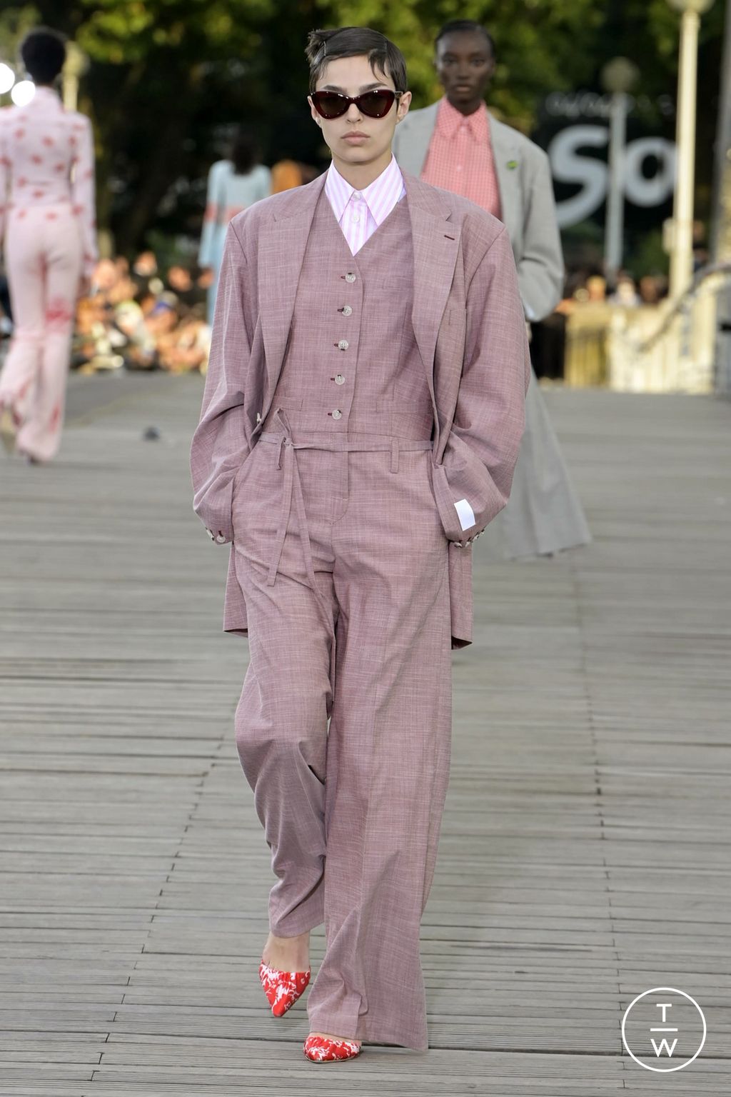 Fashion Week Paris Spring/Summer 2024 look 25 from the Kenzo collection menswear