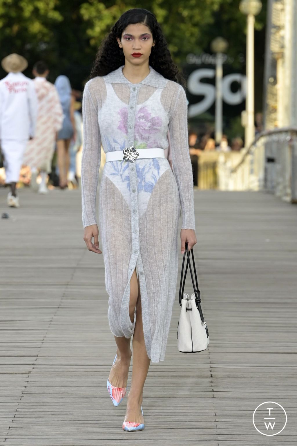 Fashion Week Paris Spring/Summer 2024 look 33 from the Kenzo collection 男装