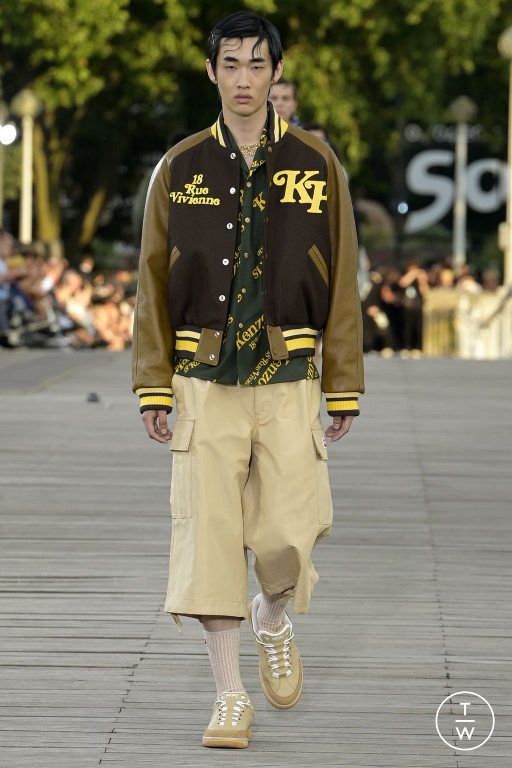 Fashion Week Paris Spring/Summer 2024 look 46 from the Kenzo collection menswear